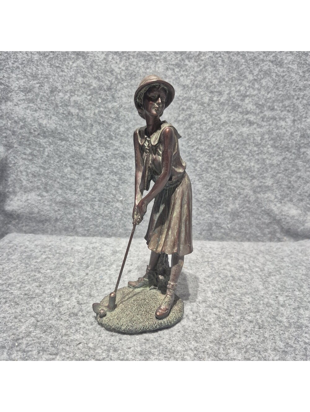 Napco Made Old Time Woman Golfer Resin  Figurine w/Bronze Coloring